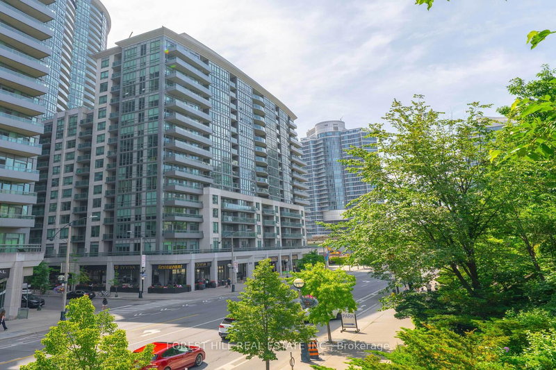 1120 - 25 Lower Simcoe Street