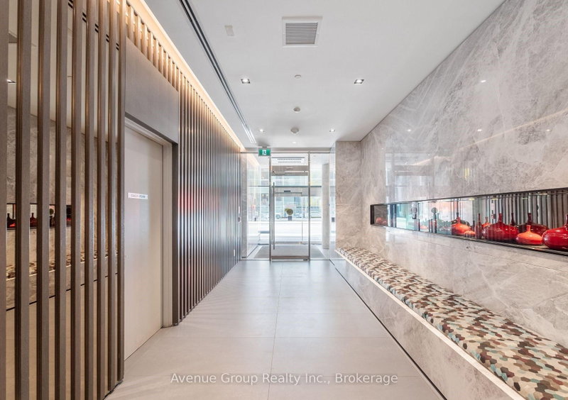 1407 - 215 Queen Street W