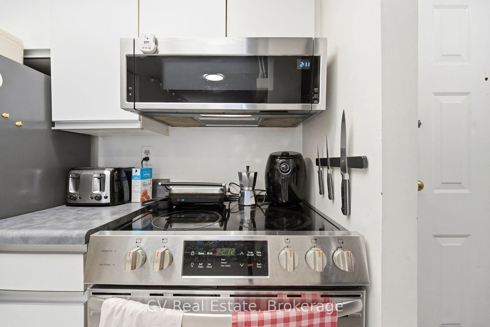 Listing Image 7