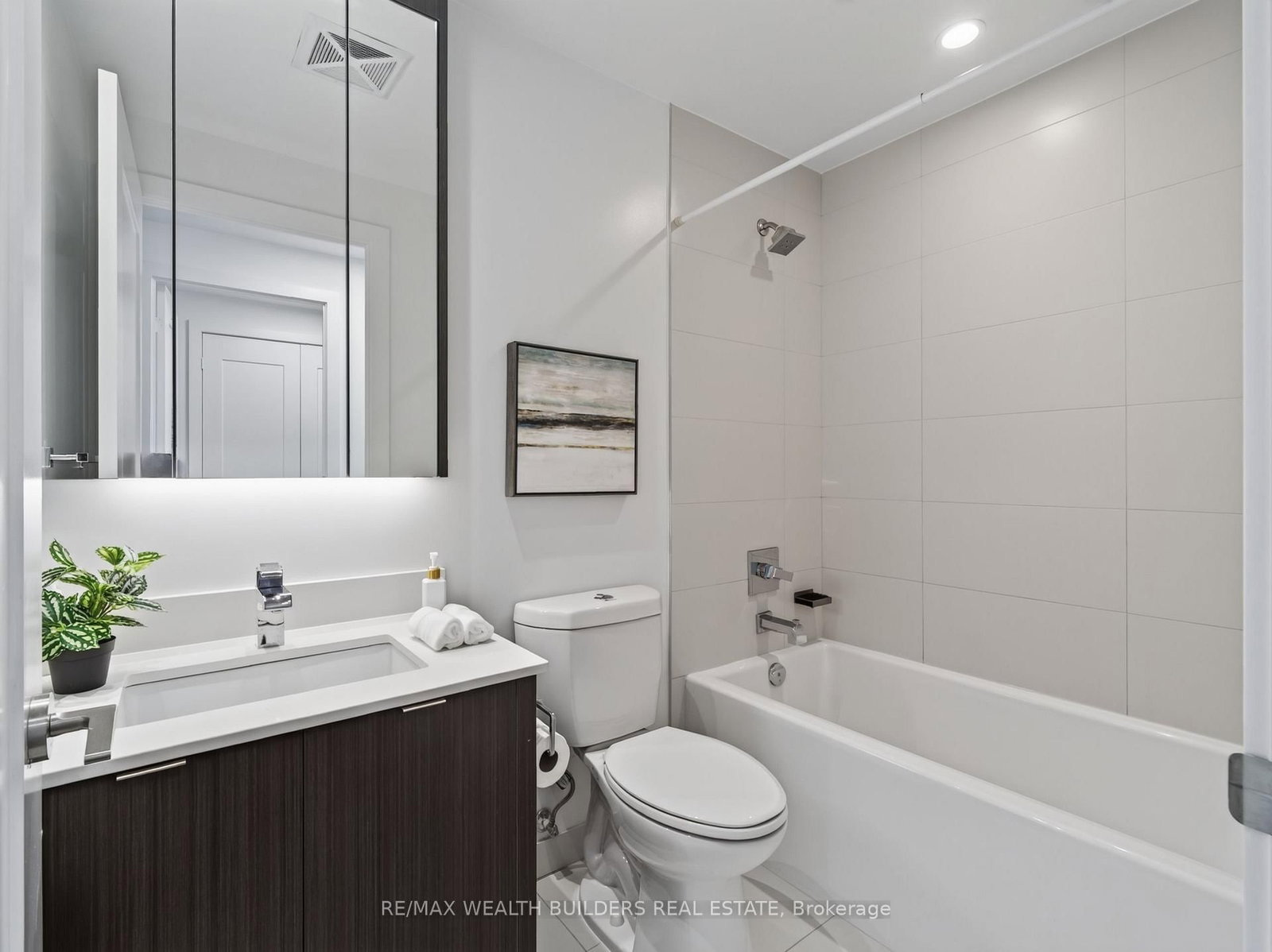 15 Merchants' Wharf Way • #1133 • Toronto, ON photo 21