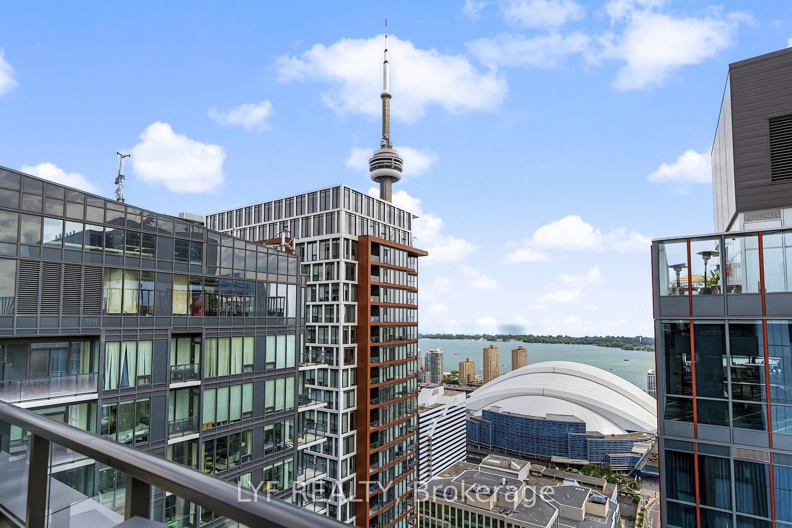 357 King Street W • #2403 • Toronto, ON photo 35