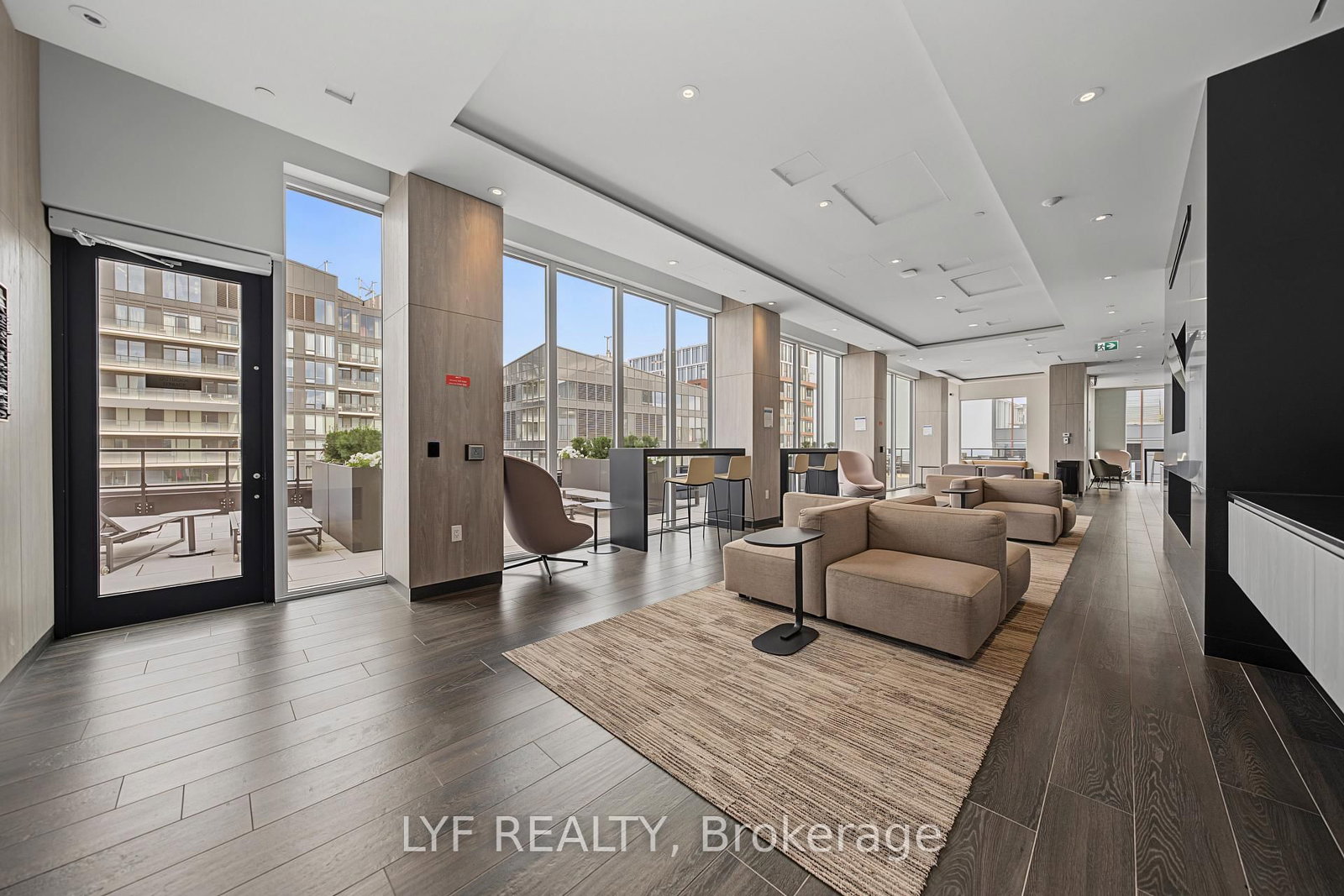 357 King Street W • #2403 • Toronto, ON photo 40