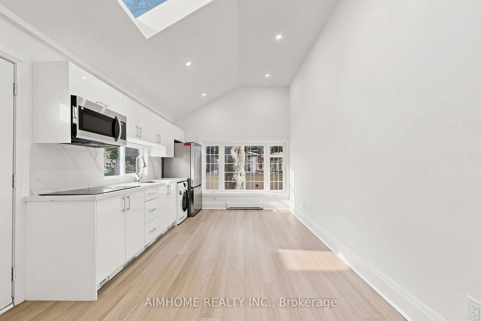 95 Steeles Avenue E • Toronto, ON photo 21