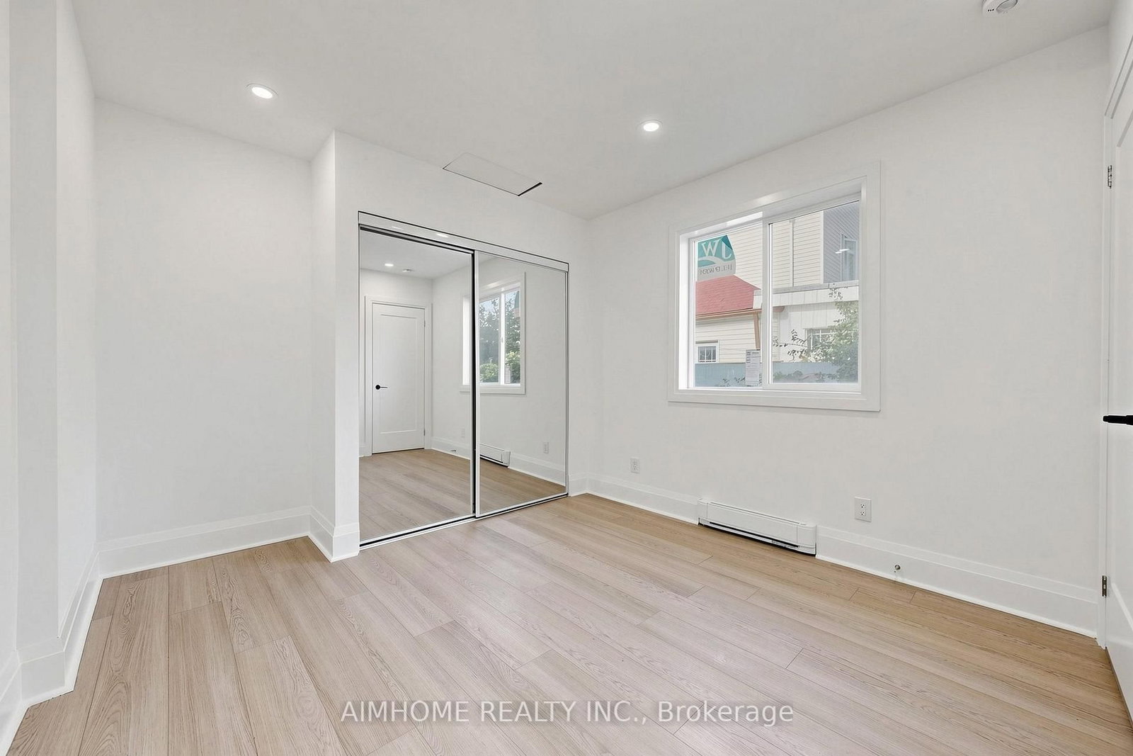 95 Steeles Avenue E • Toronto, ON photo 26