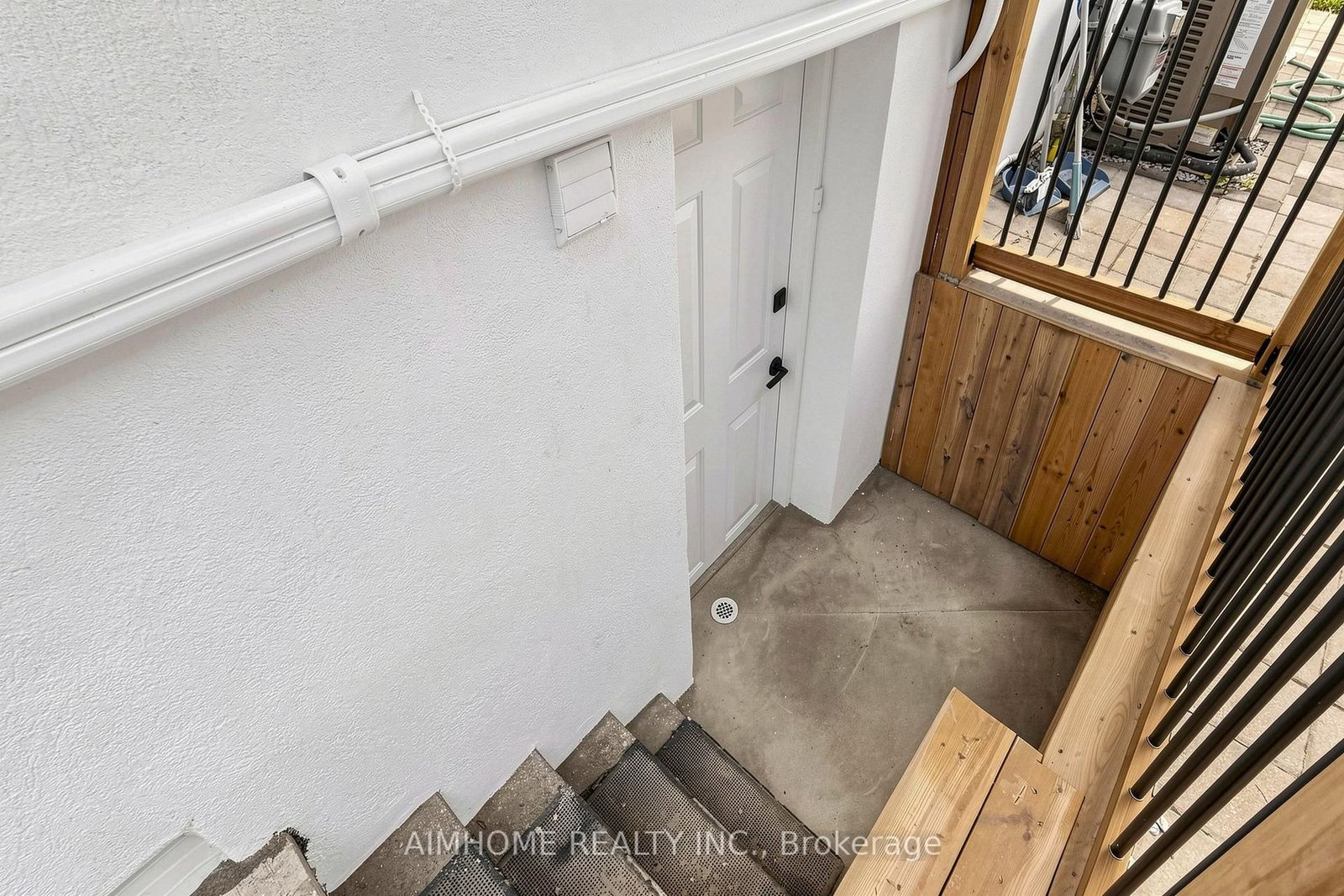 95 Steeles Avenue E • Toronto, ON photo 34