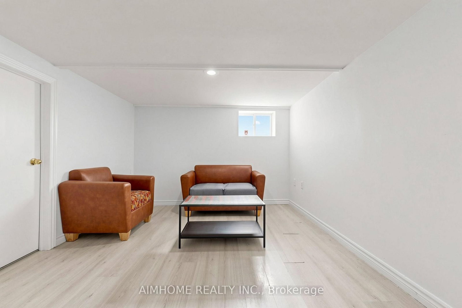 95 Steeles Avenue E • Toronto, ON photo 48