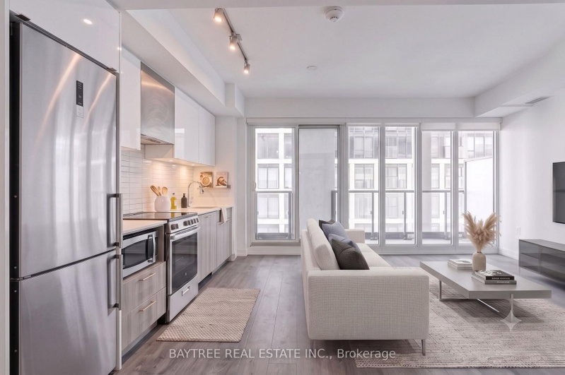1121 - 251 Jarvis Street