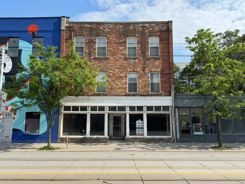 219 Queen St E photo 1