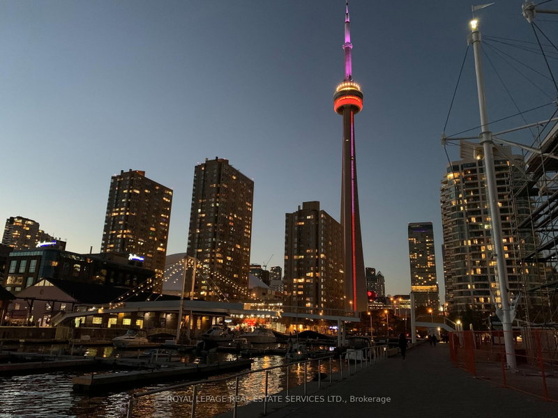 1104 - 250 Queens Quay