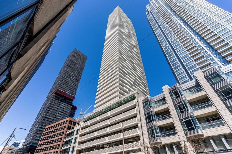 5003 - 2221 Yonge Street