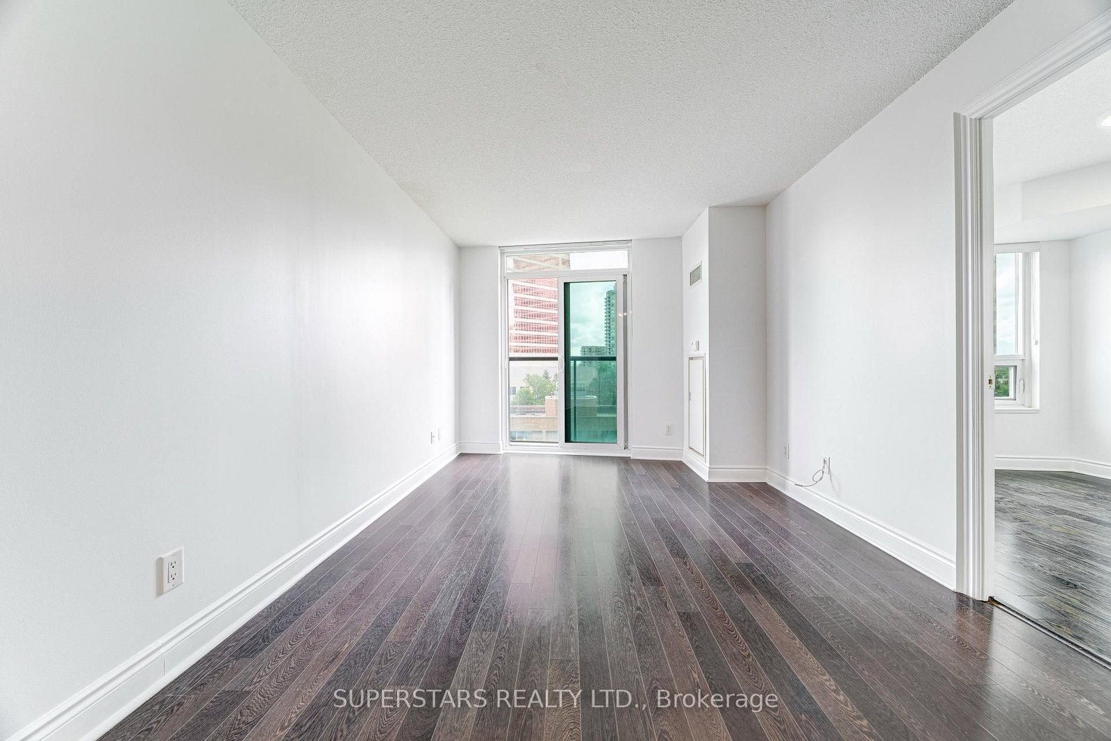 25 Greenview Avenue • #524 • Toronto, ON photo 16