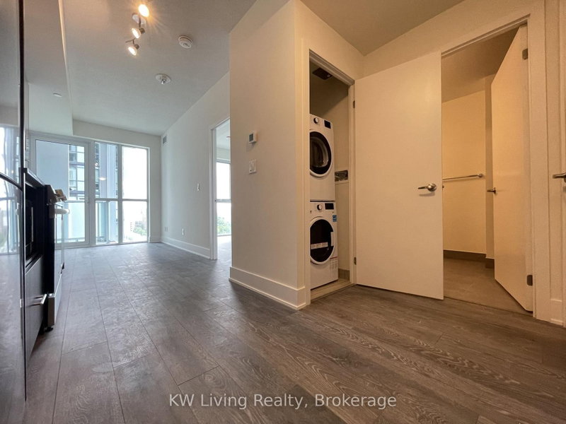 1202 - 188 Fairview Mall Drive