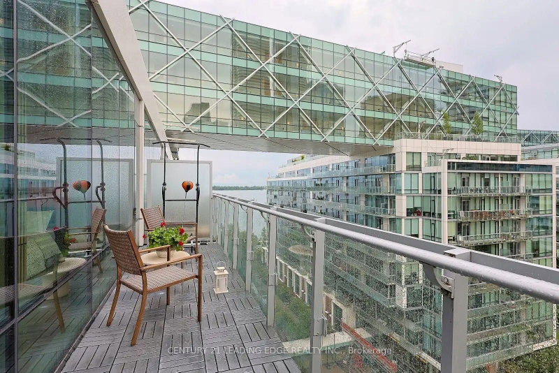 1036 - 39 Queens Quay E