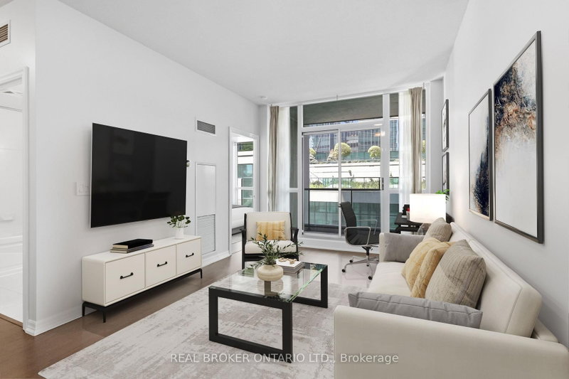 415 - 12 Yonge Street