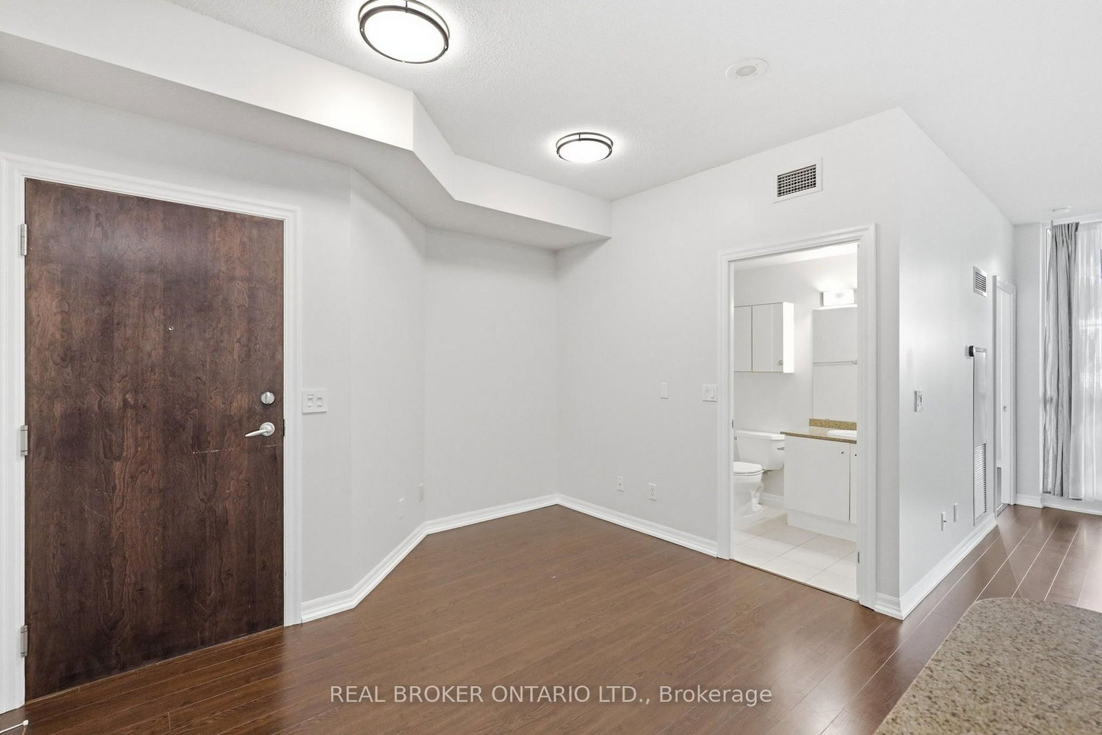 12 Yonge Street • #415 • Toronto, ON photo 15