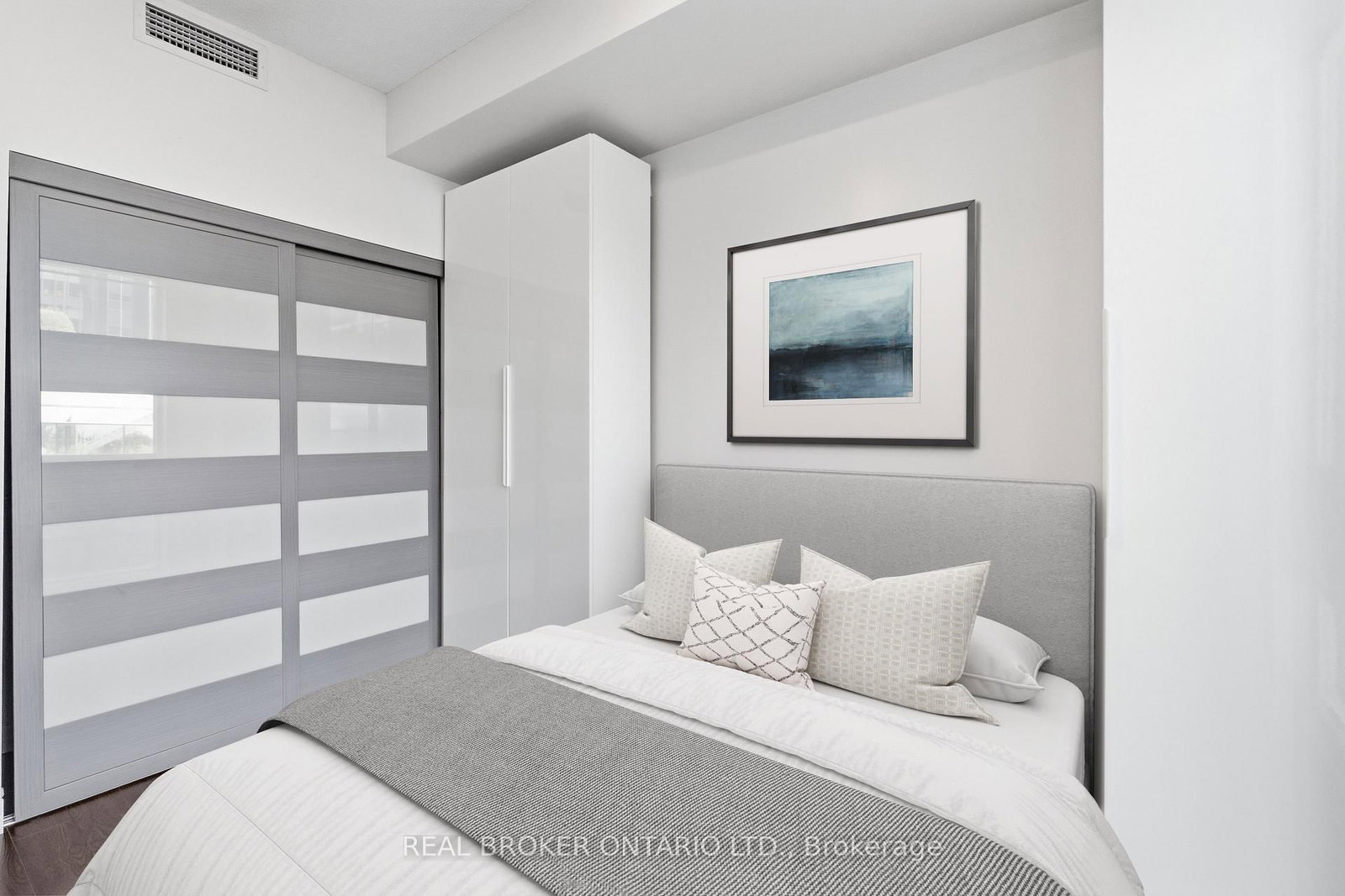 12 Yonge Street • #415 • Toronto, ON photo 21