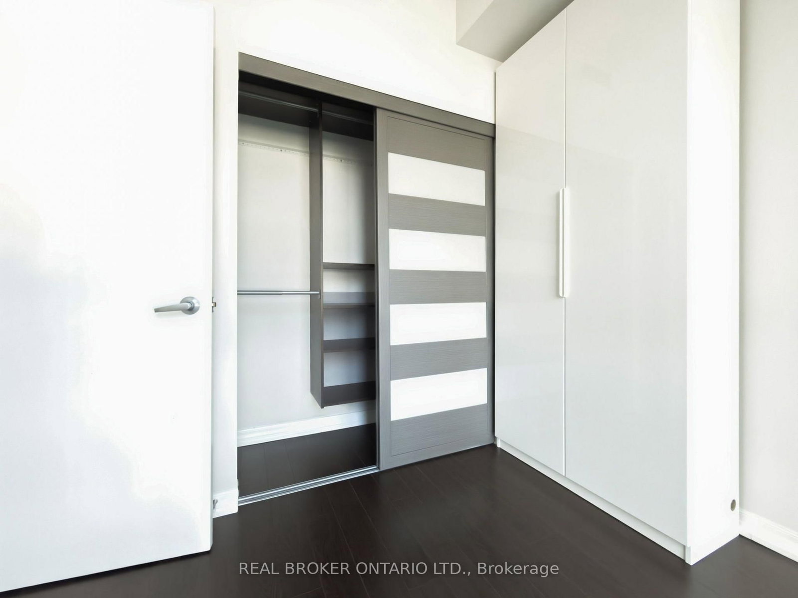 12 Yonge Street • #415 • Toronto, ON photo 23