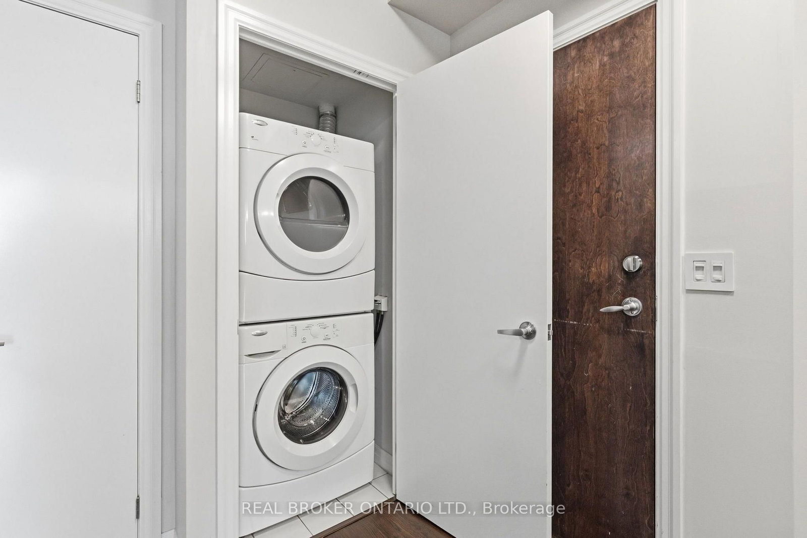 12 Yonge Street • #415 • Toronto, ON photo 28