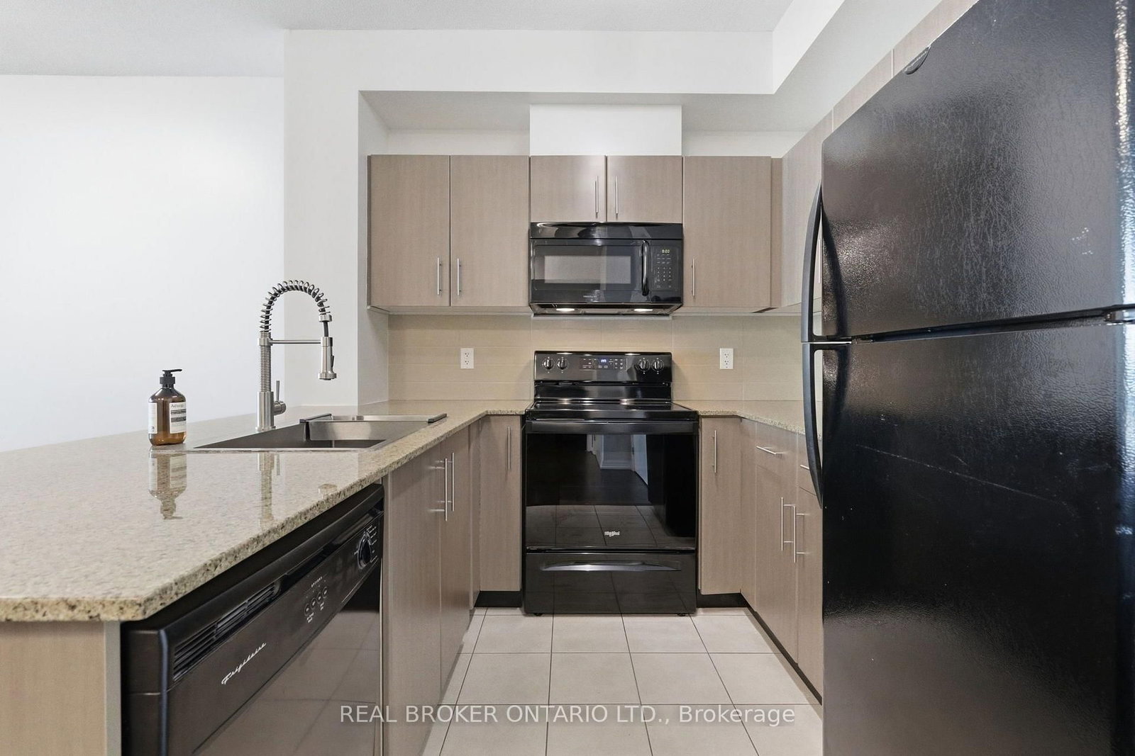 12 Yonge Street • #415 • Toronto, ON photo 7