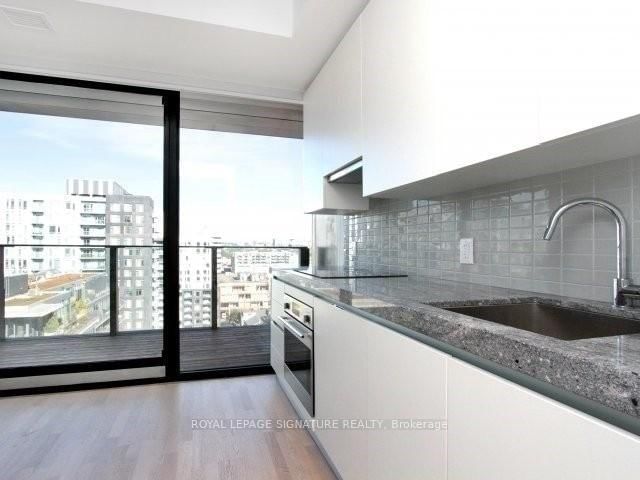 1318 - 629 King Street W