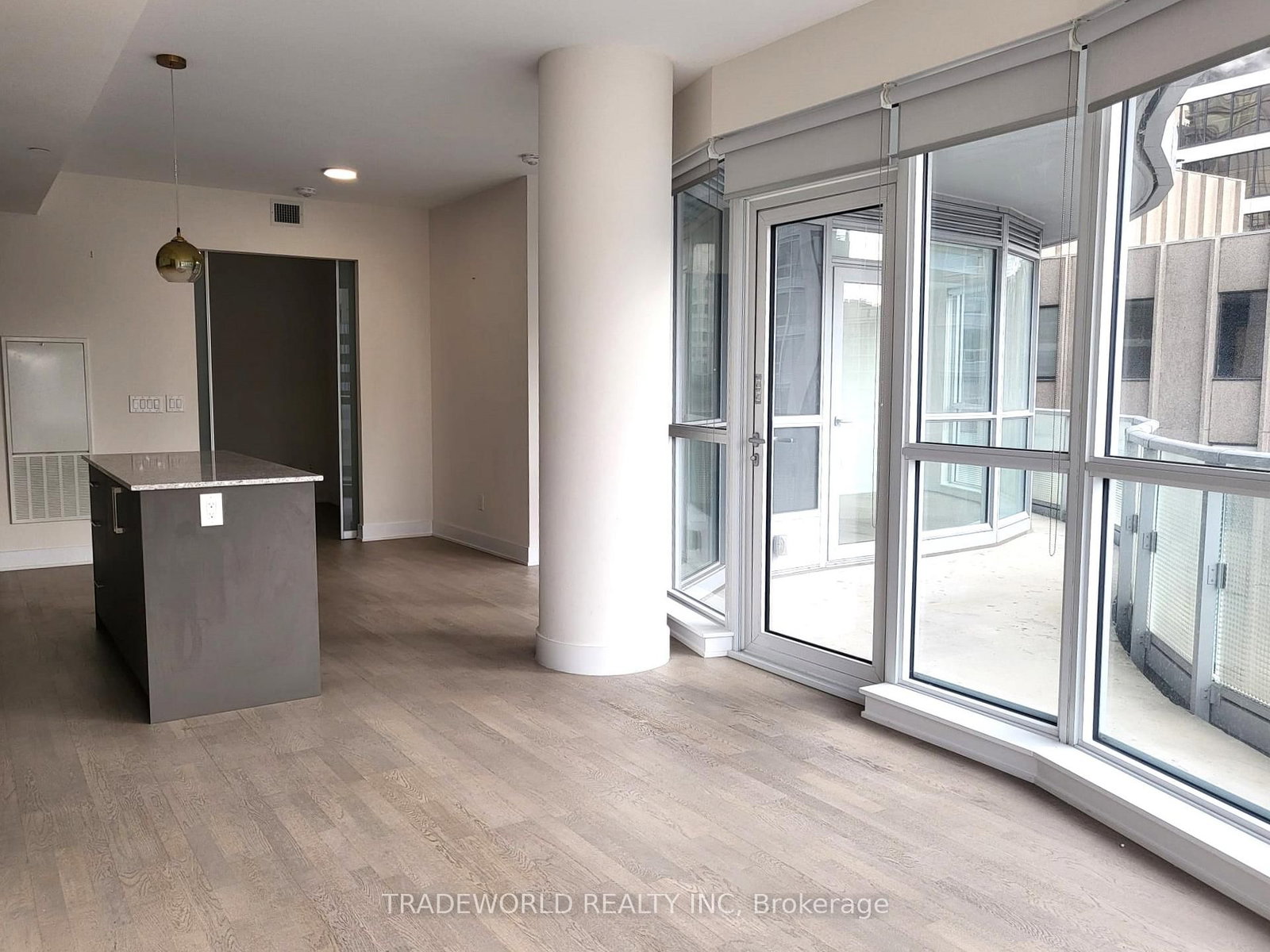 88 Cumberland Street • #902 • Toronto, ON photo 5