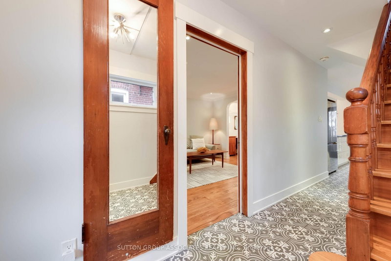 18 Earnscliffe Road