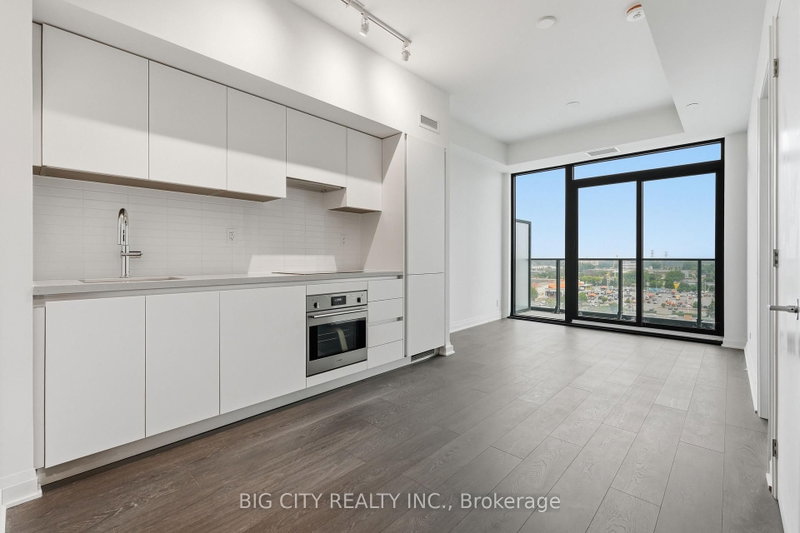 1001 - 25 Frederick Todd Way