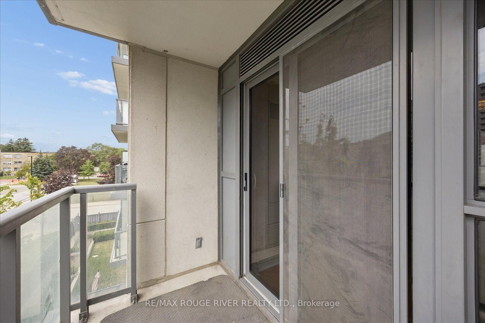 35 Saranac Boulevard • #330 • Toronto, ON photo 18