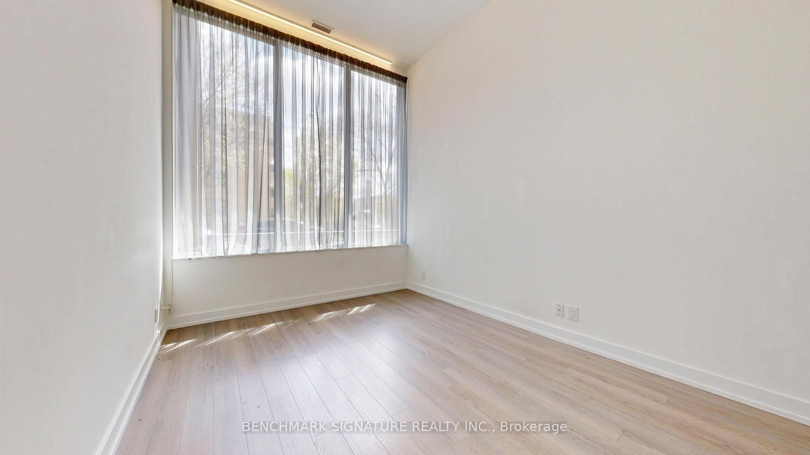 6 Parkwood Avenue • #Th106 • Toronto, ON photo 24