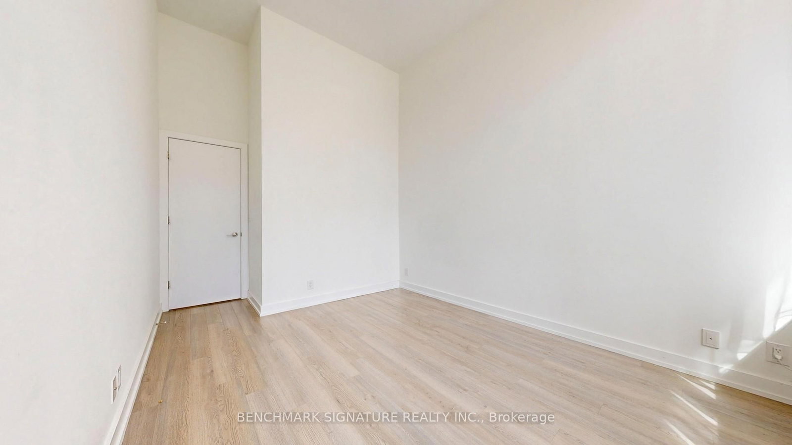 6 Parkwood Avenue • #Th106 • Toronto, ON photo 25