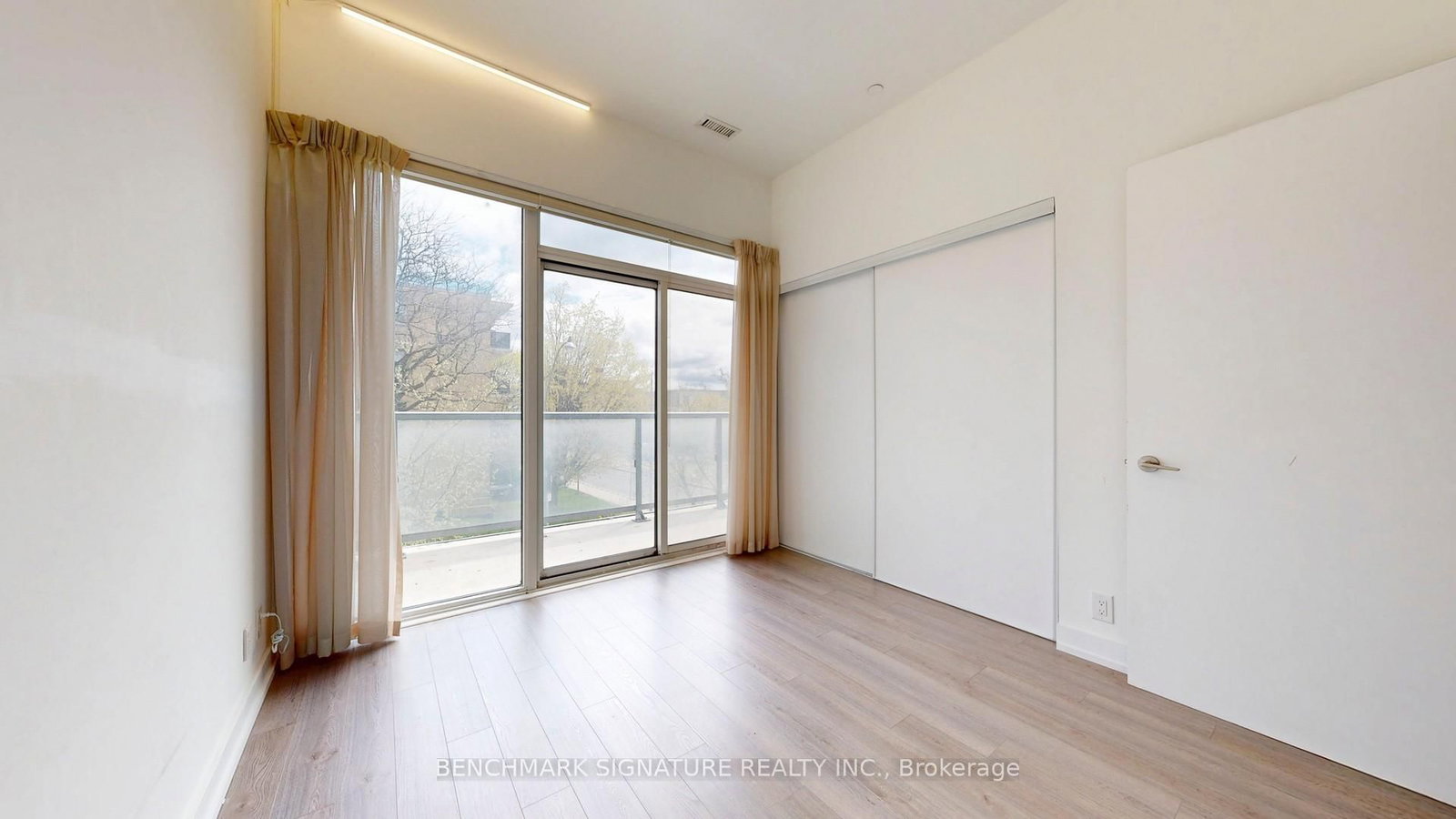 6 Parkwood Avenue • #Th106 • Toronto, ON photo 41