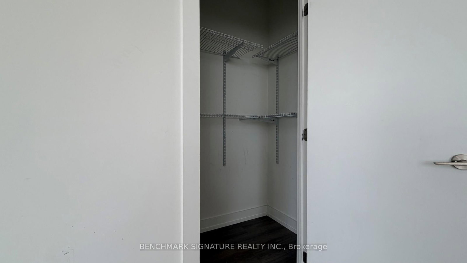 6 Parkwood Avenue • #Th106 • Toronto, ON photo 43