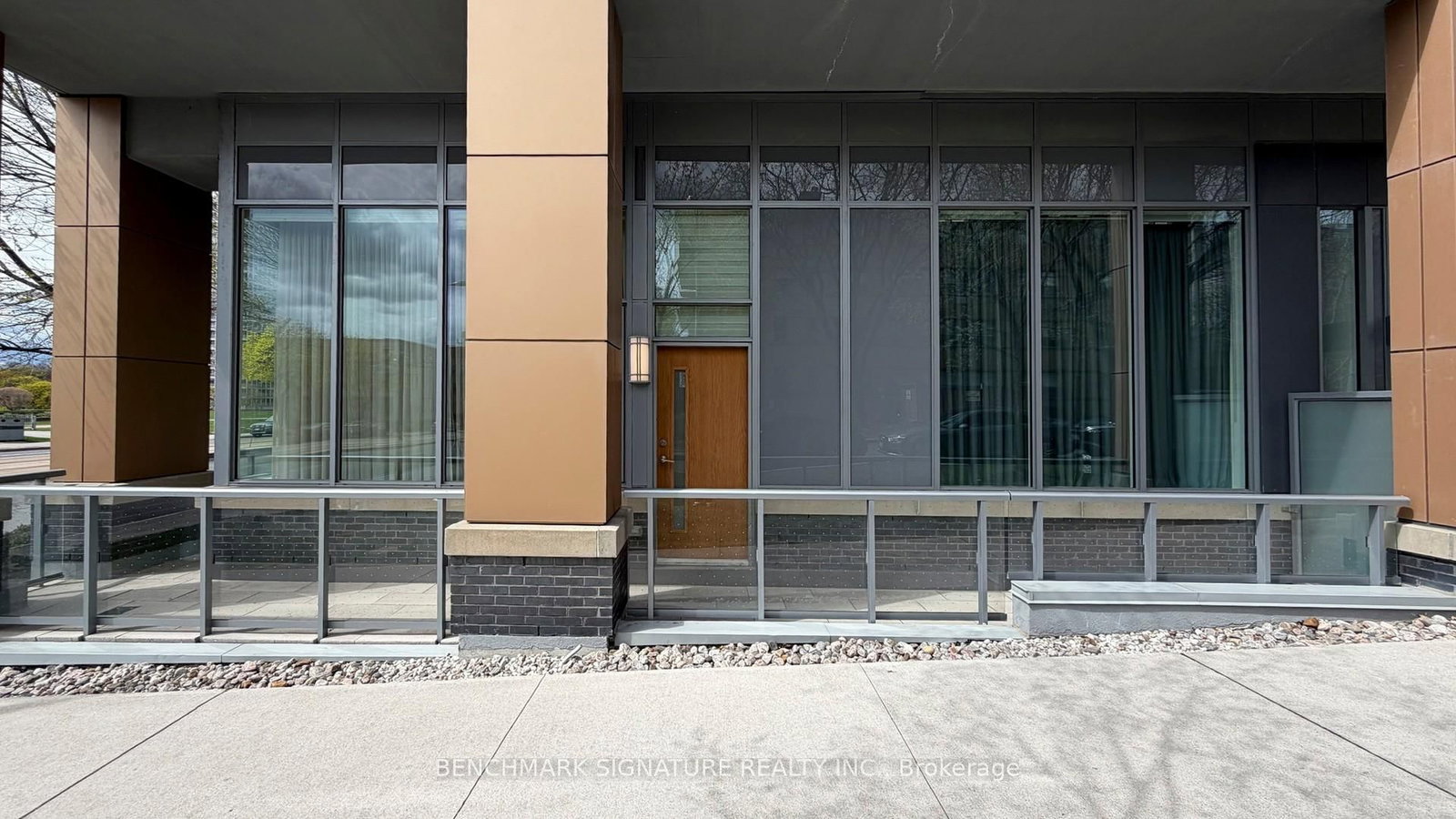 6 Parkwood Avenue • #Th106 • Toronto, ON photo 6