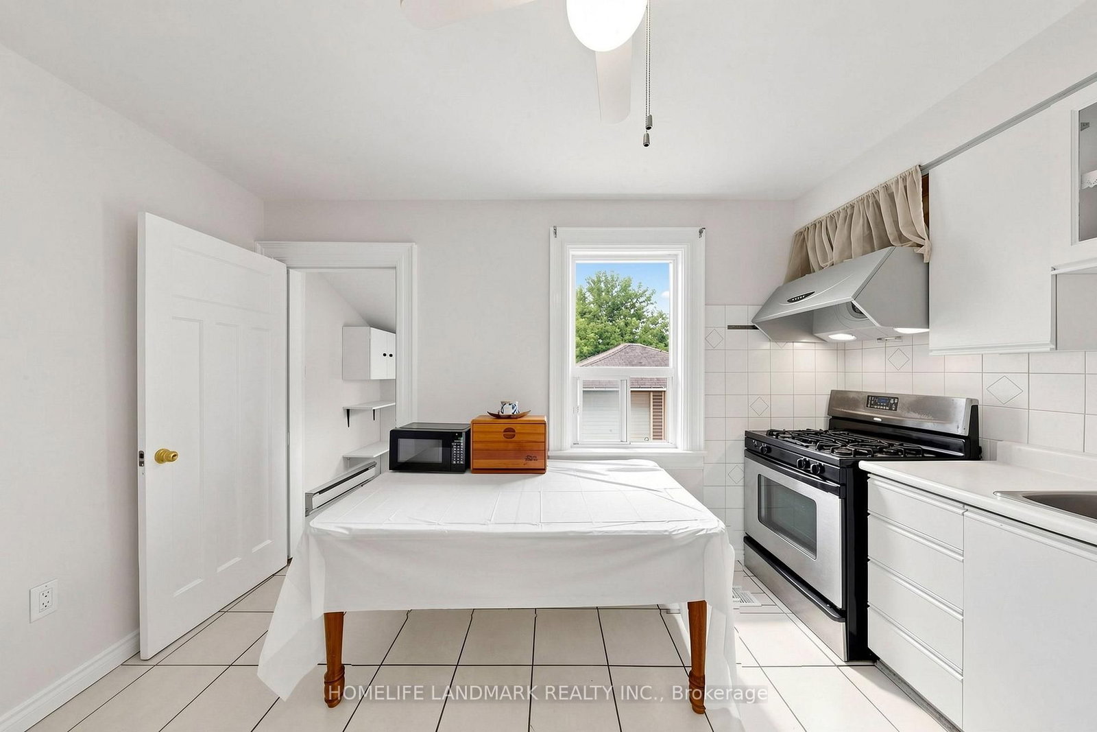 484 Glenholme Avenue • Toronto, ON photo 11