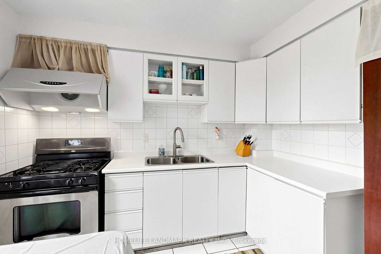 484 Glenholme Avenue • Toronto, ON photo 14