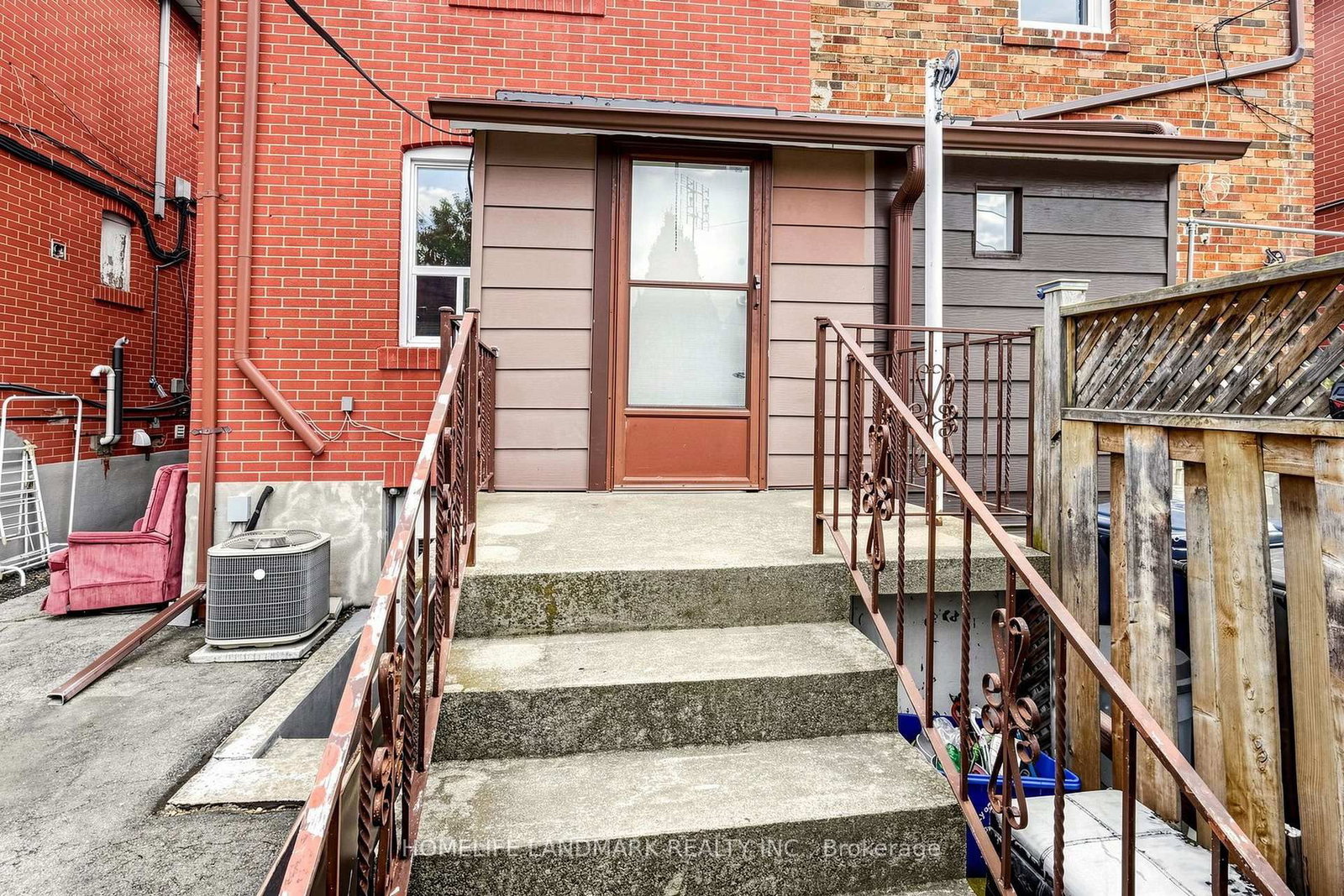 484 Glenholme Avenue • Toronto, ON photo 44