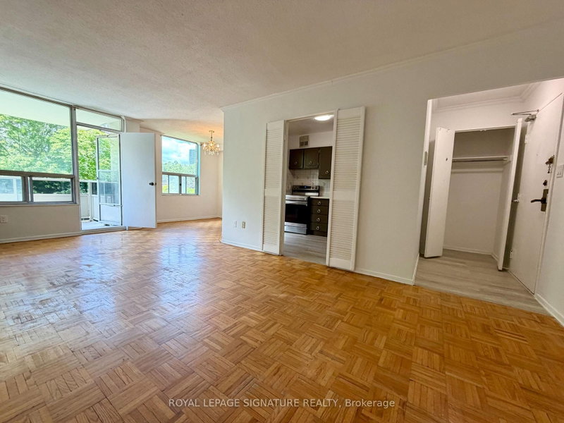 409 - 20 Edgecliff Golfway