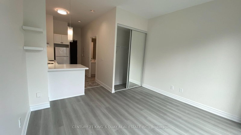 1214 - 7 King Street E