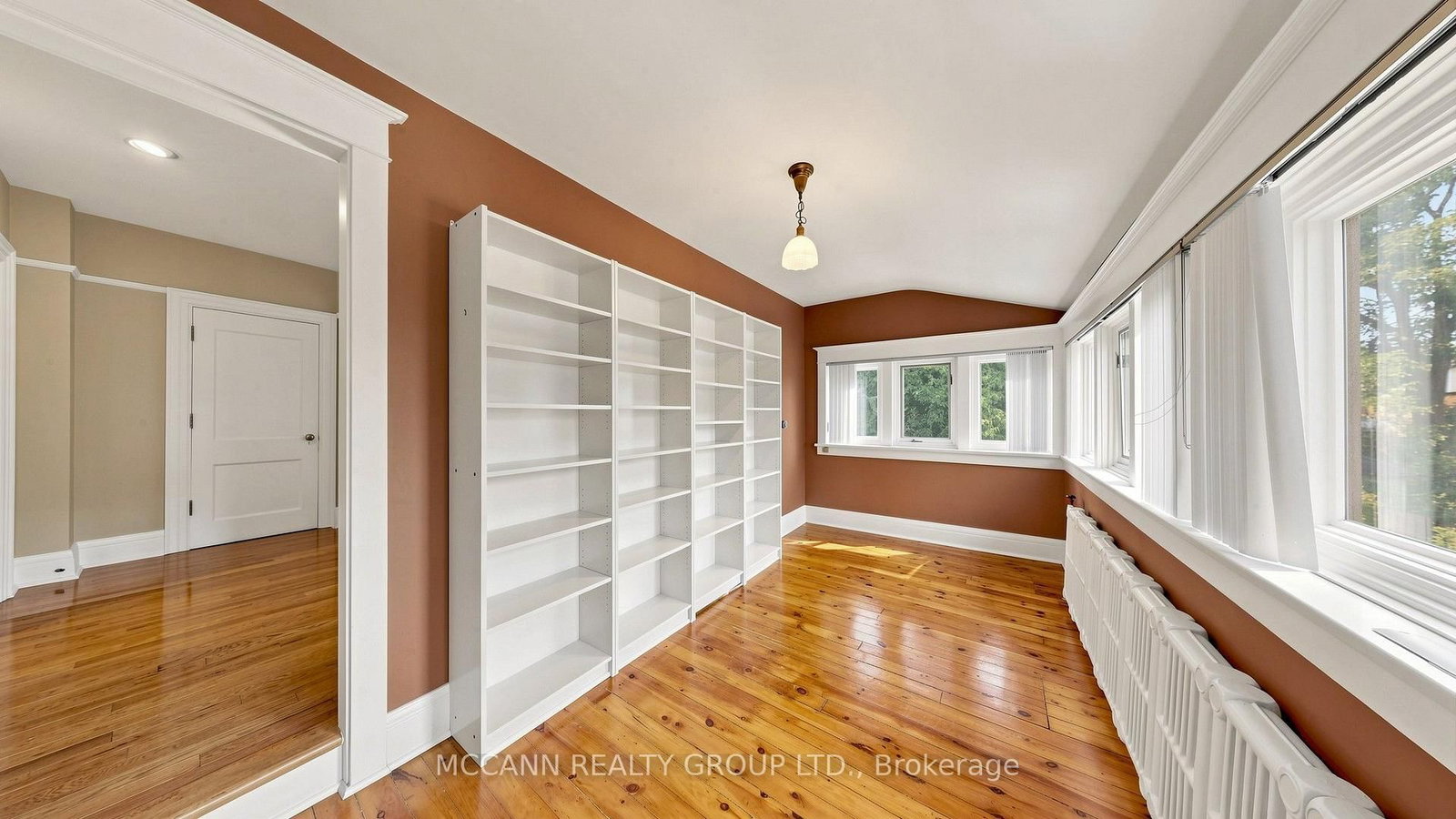 252 Sheldrake Boulevard • Toronto, ON photo 23