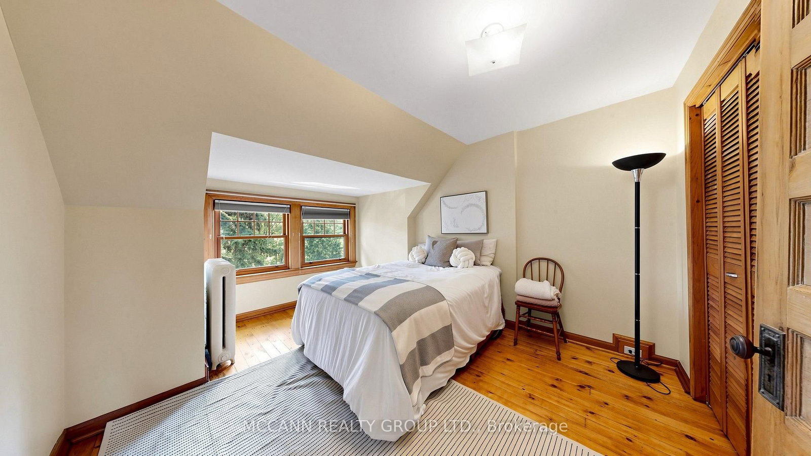 252 Sheldrake Boulevard • Toronto, ON photo 34
