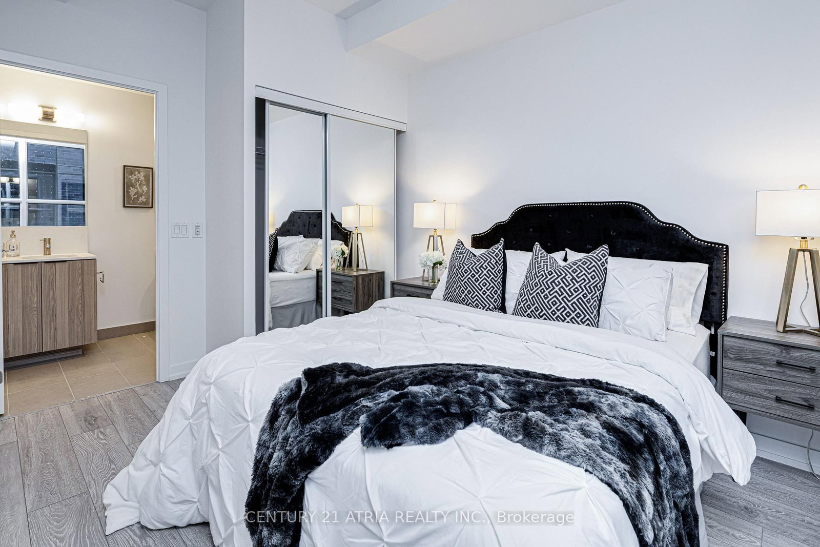 55 Mercer Street • #308 • Toronto, ON photo 15