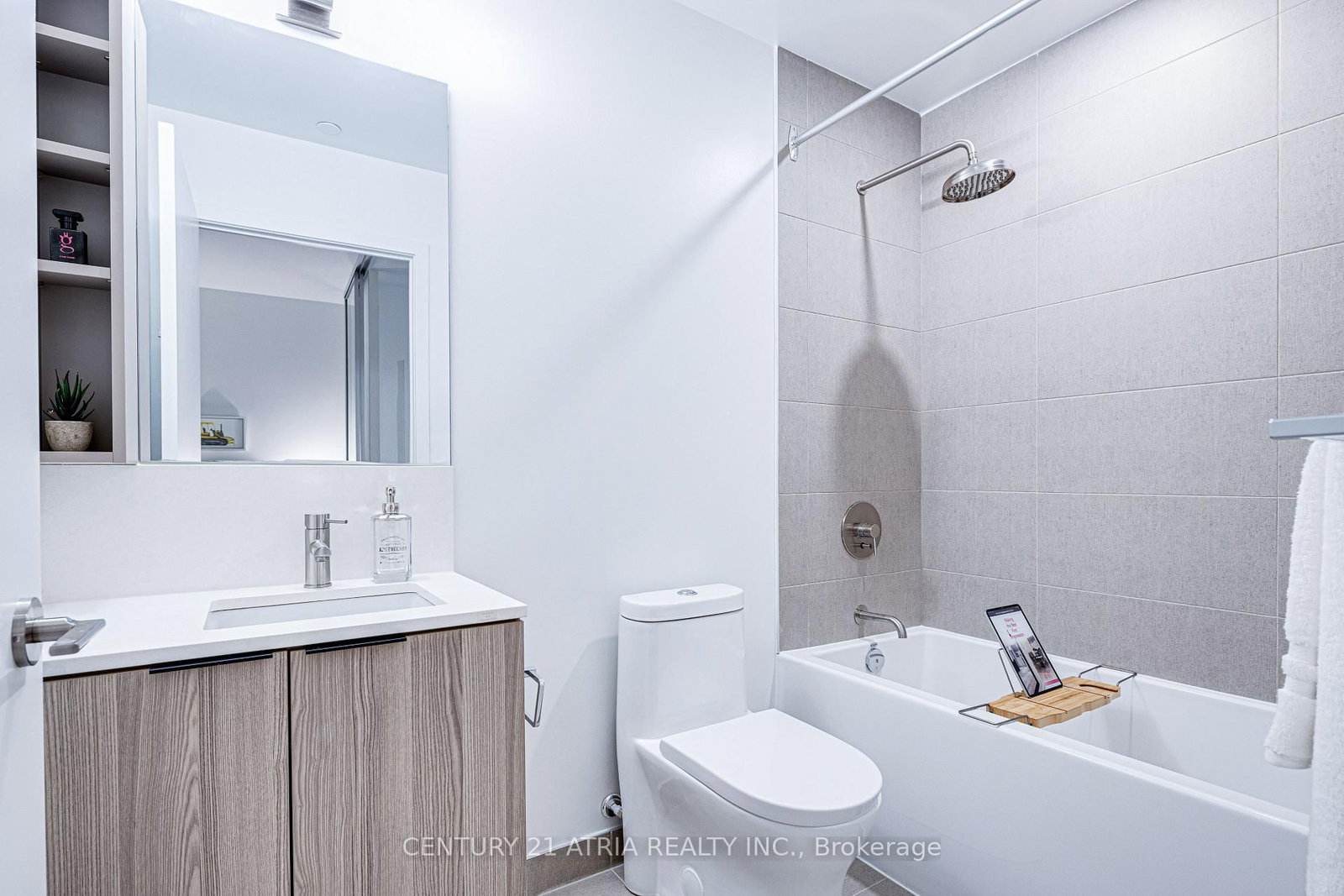 55 Mercer Street • #308 • Toronto, ON photo 8