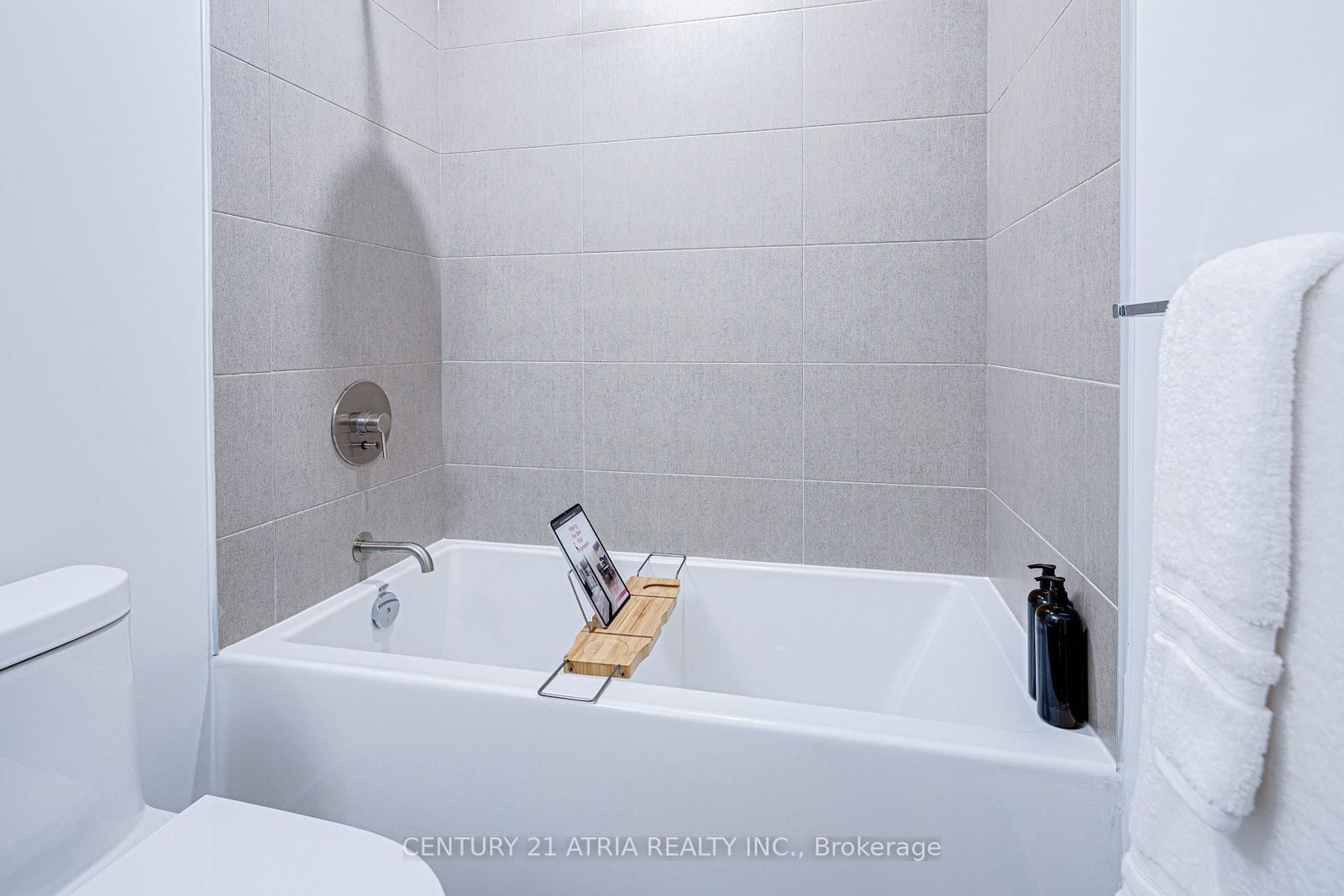 55 Mercer Street • #308 • Toronto, ON photo 9