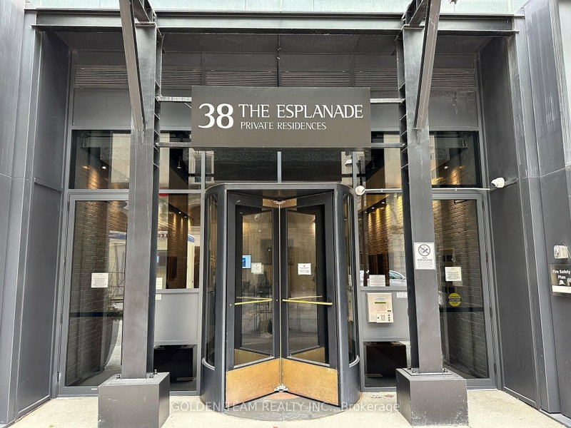 901 - 38 The Esplanade