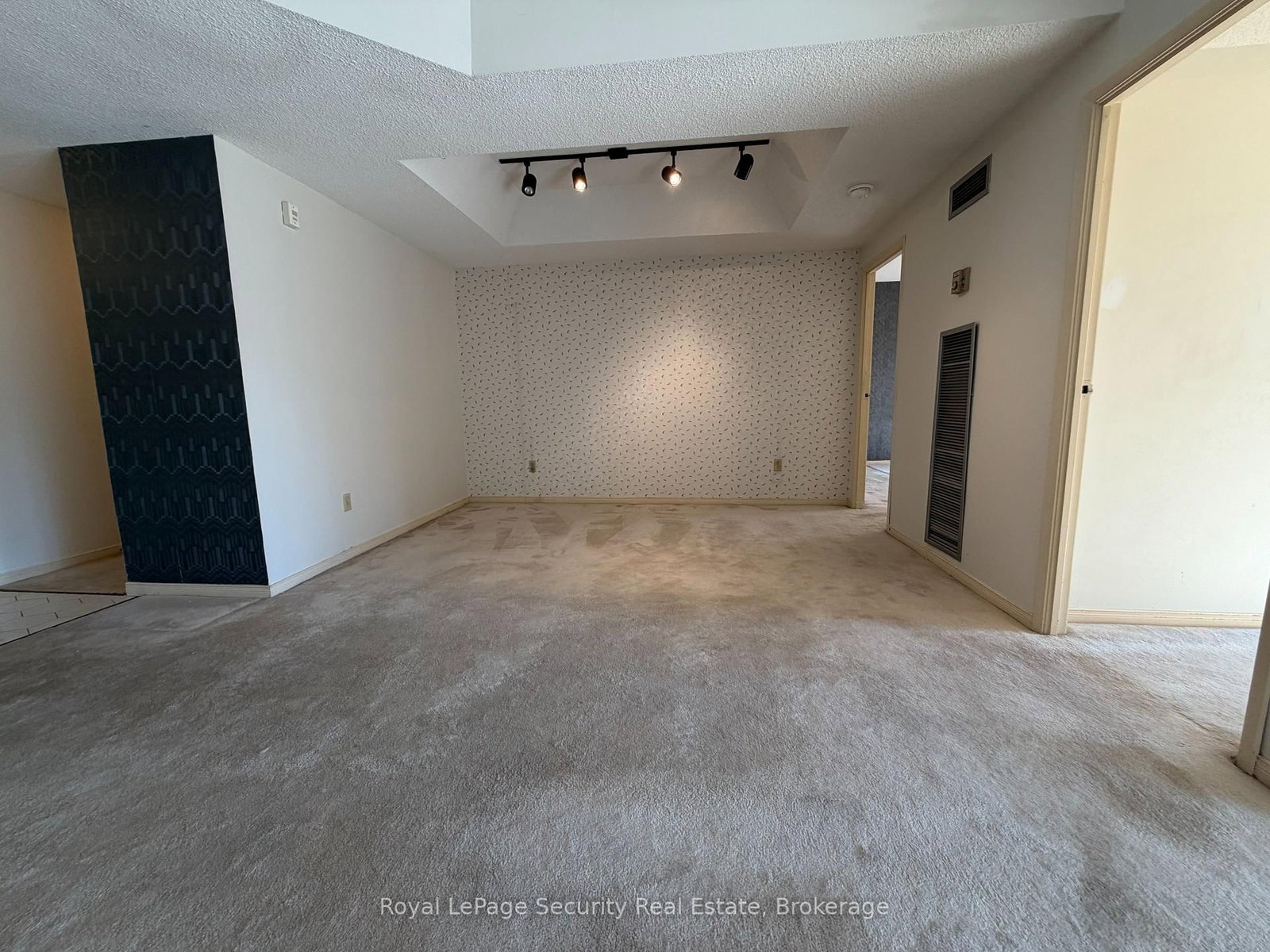 20 Glebe Road W • #10 • Toronto, ON photo 22