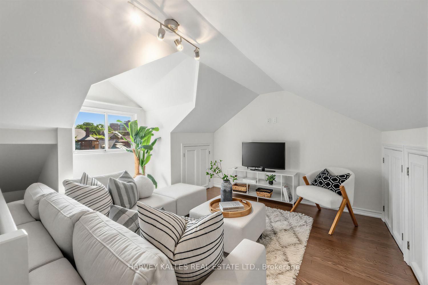 61 Appleton Avenue • Toronto, ON photo 23