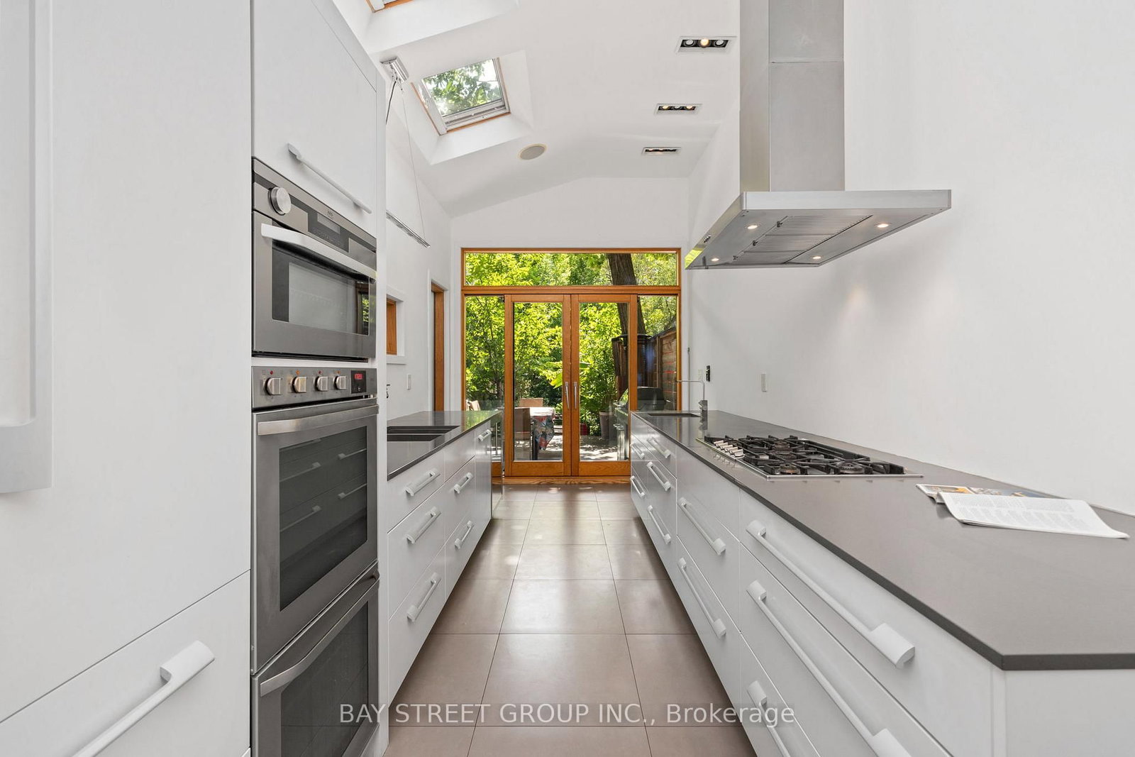 236 Seaton Street • Toronto, ON photo 15
