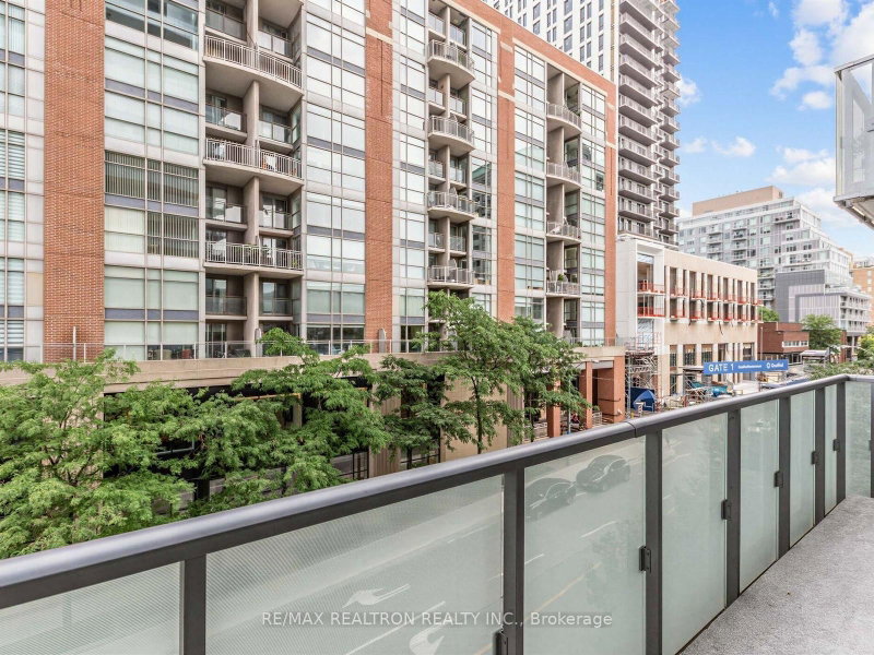 407 - 1815 Yonge Street