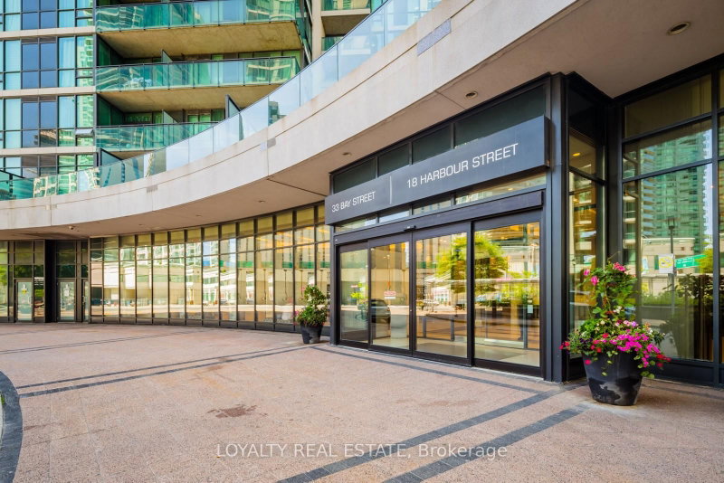 2101 - 33 Bay Street