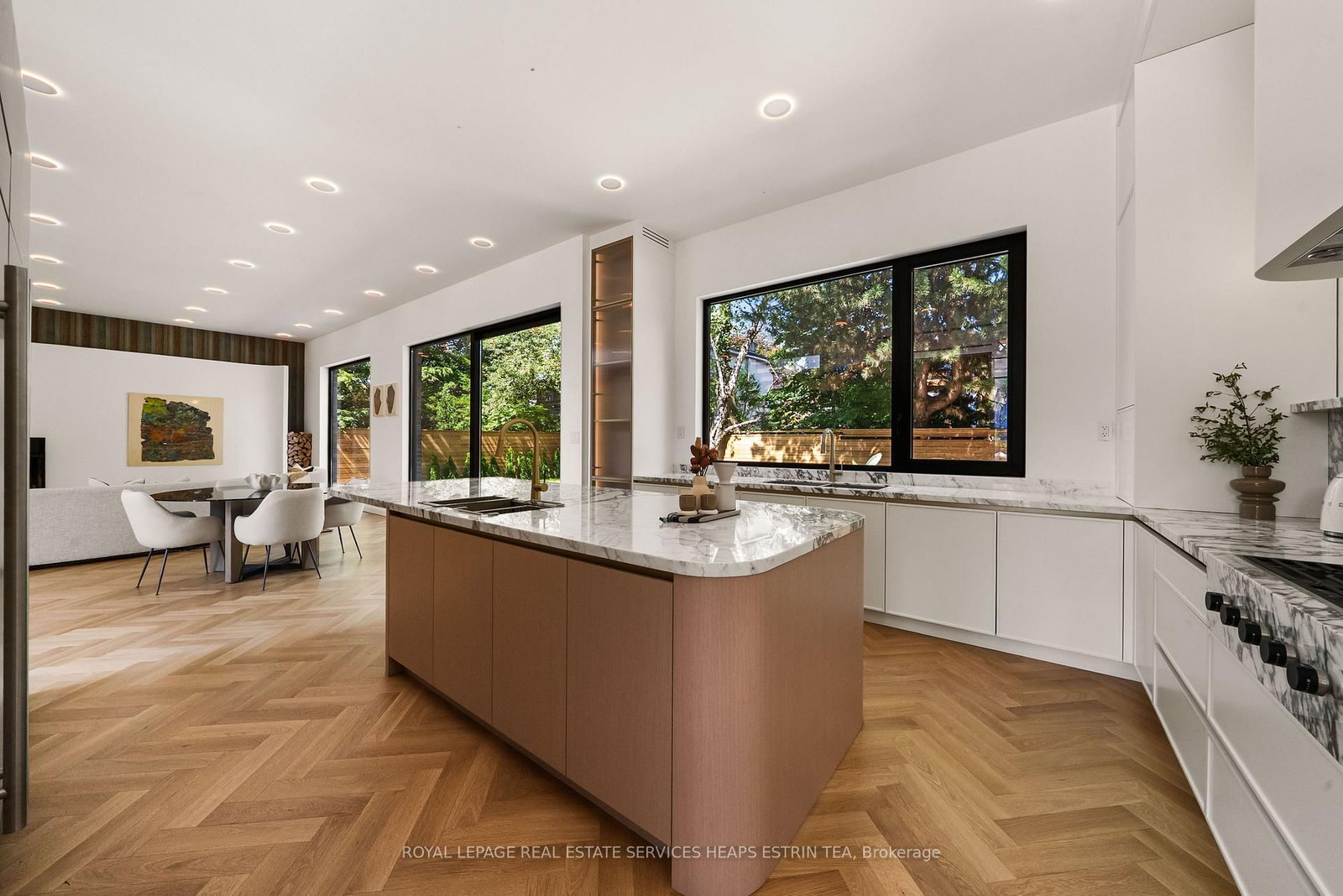 7 Lumley Avenue • Toronto, ON photo 12